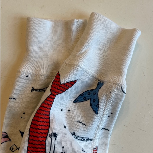 Hanna Andersson Mermaid Pajamas - Picture 12 of 14
